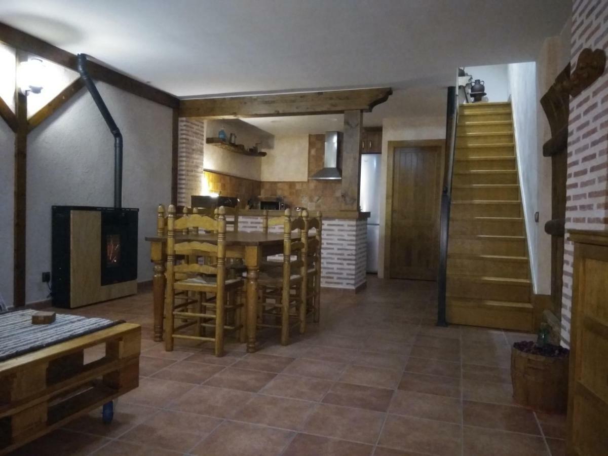 Casa Rural Isabel Villaflores ภายนอก รูปภาพ